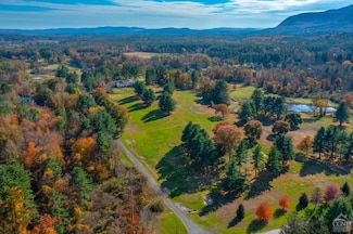 685 S Egremont Rd, Great Barrington, MA 01230