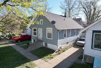 1612 S 12th St, Lincoln, NE 68502