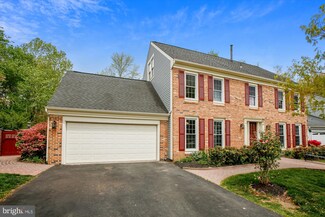 7001 Green Glade Ct, Alexandria, VA 22315