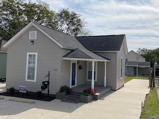 702&702-1/2 Mckinley Ave, Huntsville, AL 35801