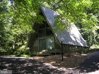 484 Cider Press Rd, Manheim, PA 17545