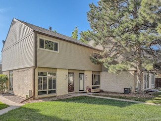 4273 W Ponds Cir, Littleton, CO 80123