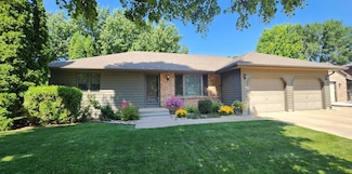 2705 Mulberry St, Yankton, SD 57078