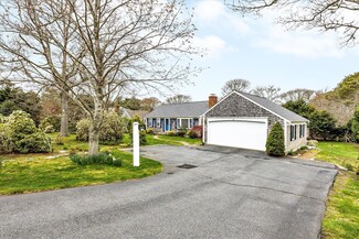 69 Old Comers Rd, Chatham, MA 02633