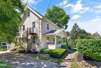 192 Salem St, Wakefield, MA 01880