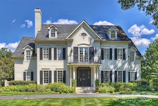 1869 Queens Rd W, Charlotte, NC 28207