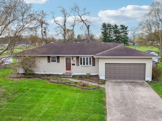 71 Lancaster Dr, Heath, OH 43056