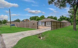 5409 Gold St, Houston, TX 77026