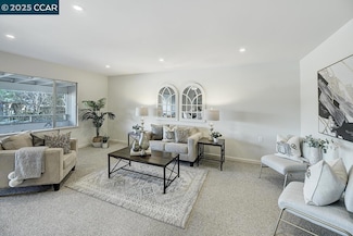 1349 Ptarmigan Dr Unit 5, Walnut Creek, CA 94595