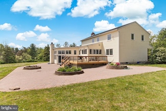 1602 Harbourton Rocktown Rd, Lambertville, NJ 08530