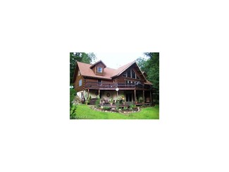 1136 Granada Rd NW Unit 3, Dellroy, OH 44620