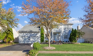 3 Brent Dr, Howell, NJ 07731