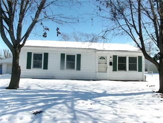2014 S Richmond Rd, Decatur, IL 62521