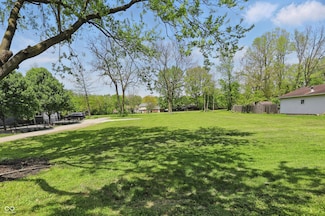 306 E North St, Westfield, IN 46074