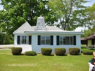 6498 Mt Maria Rd, Hubbard Lake, MI 49747