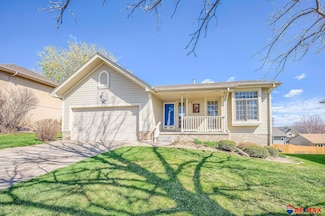 6710 Aspen St, La Vista, NE 68128