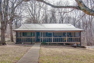 4125 Gourley Rd, Pegram, TN 37143