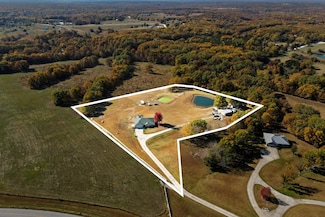 14846 State Highway B, Higbee, MO 65257