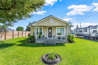 2532 Broussard Rd, Sulphur, LA 70665