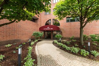 101 Summit Ave Unit 613, Park Ridge, IL 60068