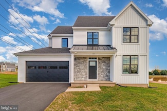 100 Eagle Pkwy, Elizabethtown, PA 17022