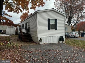 113 Meadow Ln, Lititz, PA 17543