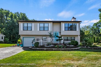 8 Brookside Rd, Neptune, NJ 07753