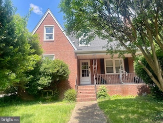 2401 Ridge Road Dr, Alexandria, VA 22302