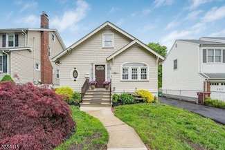356 Chestnut St, Nutley, NJ 07110