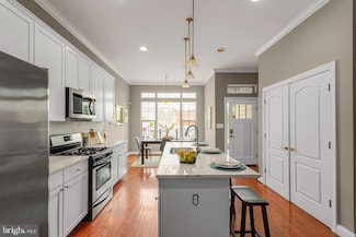 3911 Fleet St, Baltimore, MD 21224
