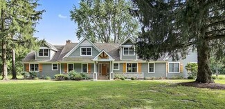 18 Braeburn Ln, Barrington, IL 60010