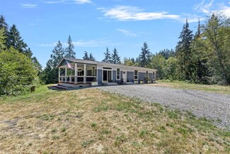 6303 Kirkhill Rd, Clinton, WA 98236