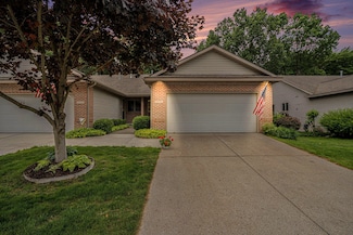 17531 Park Place Cir, Spring Lake, MI 49456
