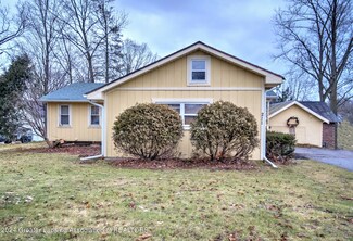 211 E Jefferson St, Dimondale, MI 48821