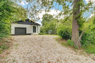 1326 N Clifton Ave, Springfield, MO 65802