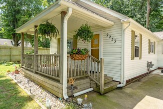 2233 N Drake Rd, Kalamazoo, MI 49006