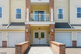 2305 Courtney Ln, Somerset, NJ 08873