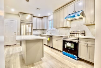 106-108 Lawrence St Unit 106, Malden, MA 02148