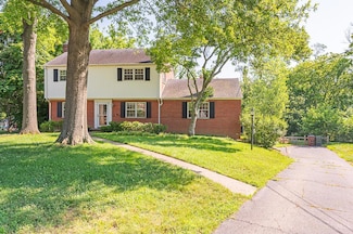 5056 Twinbrook Ct, Blue Ash, OH 45242