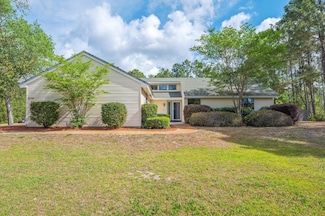 6522 Leisure St, Navarre, FL 32566