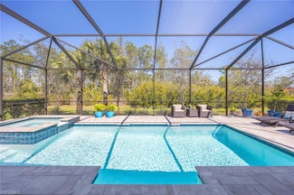 9551 Curlew Dr, Naples, FL 34120