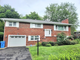 25 Bower St, Albany, NY 12208