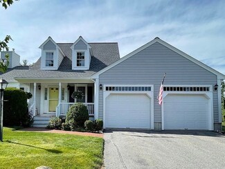 8 Autumn Ln, Marshfield, MA 02050