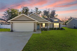 354 Pecan Point Dr, Brunswick, GA 31525