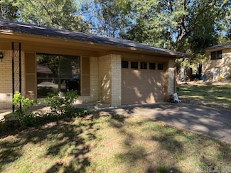 100 Wisteria Place, Hot Springs National Park, AR 71913