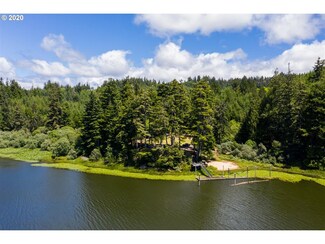 95643 N Lake Ln, Lakeside, OR 97449