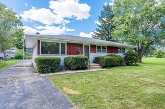2112 Gilboa Ave, Zion, IL 60099