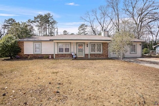 225 Scarborough Rd, Centerville, GA 31028