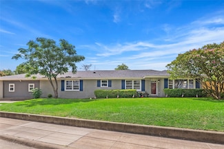 1105 San Jacinto Ln, Bryan, TX 77803