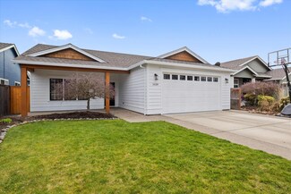 1620 Monarch Ln, Medford, OR 97504